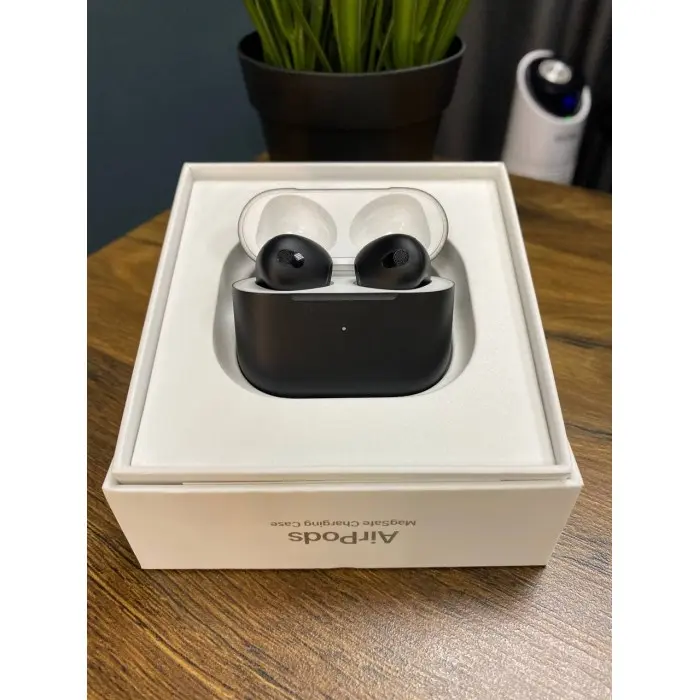 Airpods 700 2025