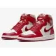 Кроссовки Nike Air Jordan 1 High OG Varsity Red DJ4891-061  US 8/ СМ 25/ EUR 39