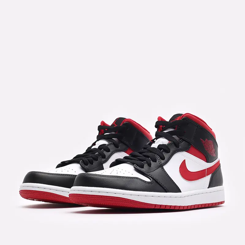 Jordan 1 gym black top