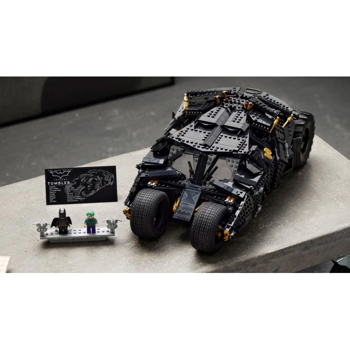 Купить Конструктор 76240 LEGO Super Heroes Бэтмобиль Тумблер в магазине stiltv.ru по низкой цене, фото номер 1